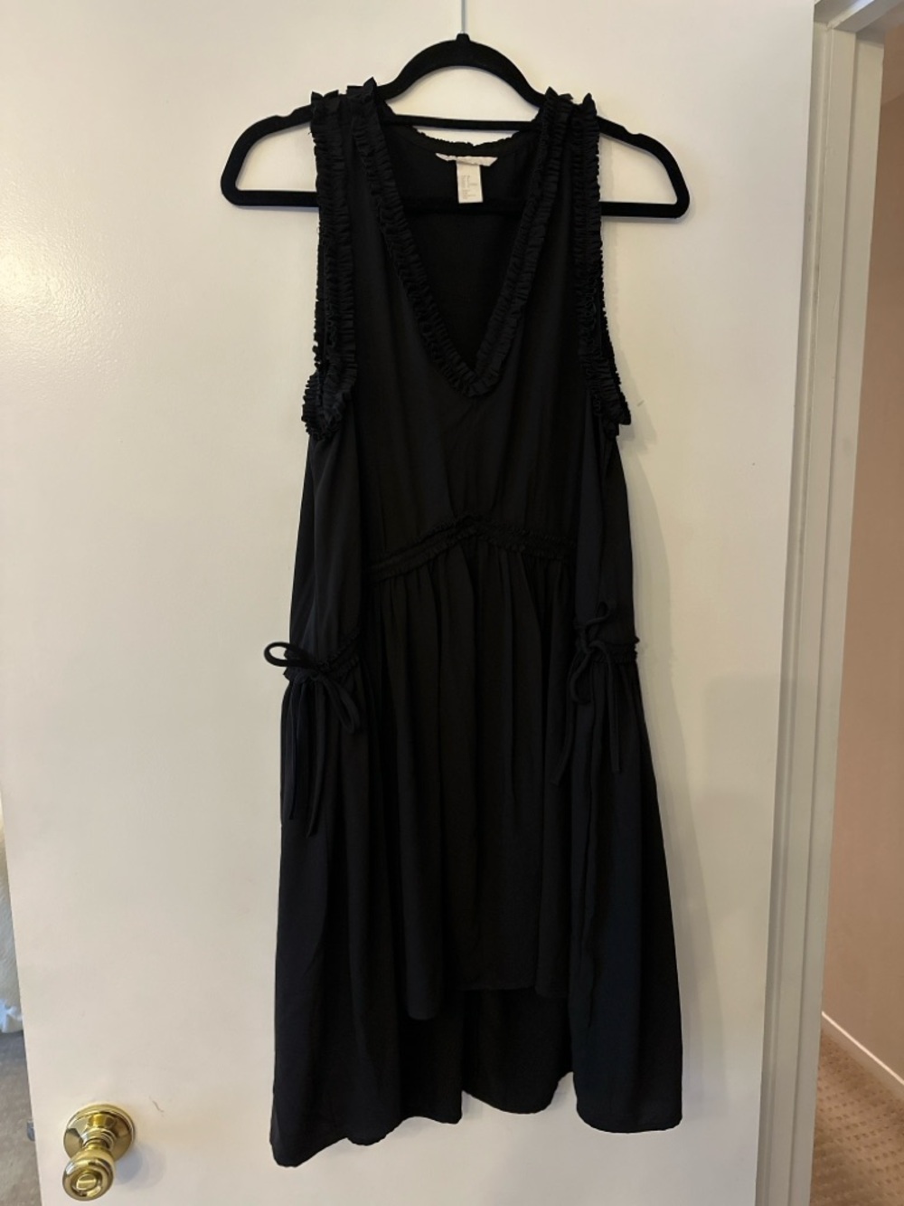 H&M Boho Black High-Low Dress – Ruffle Detail – Effortless Chic – Size 8